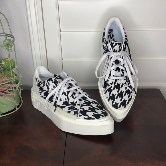 adidas Shoes - Adidas Hypersleek Shoes New With Tags Size 9